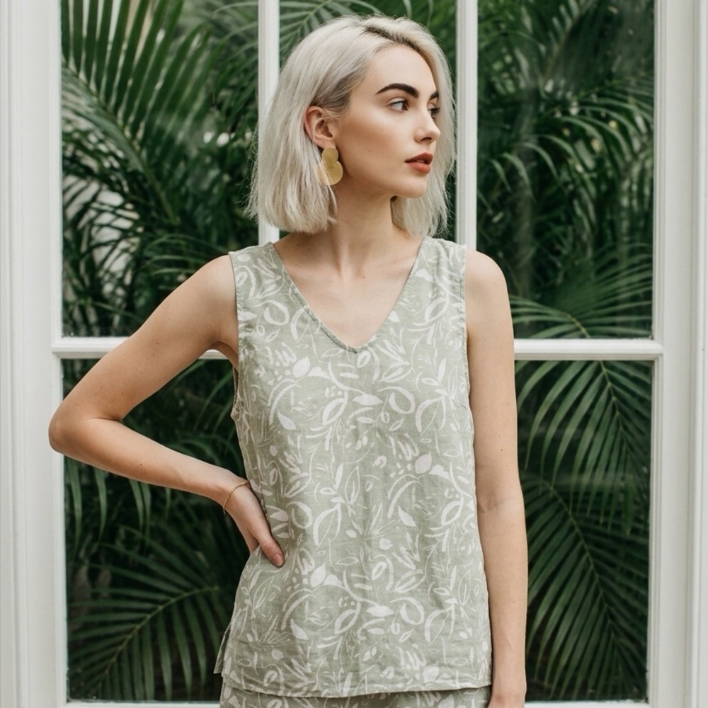 Charlie Paige coastal boho linen lightweight tank top